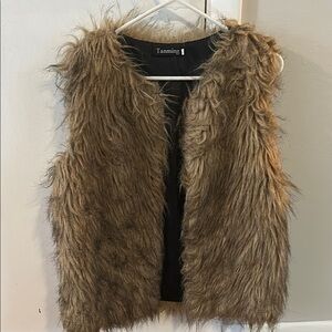 Tanning Faux Fur Vest in Brown